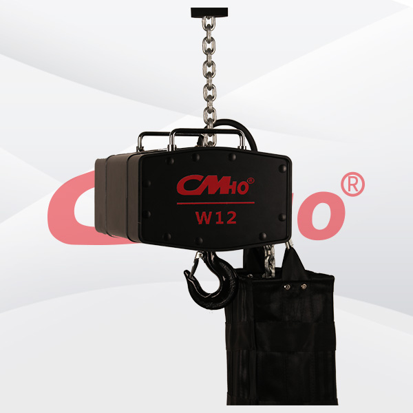 Precautions for using electric hoists on stage1