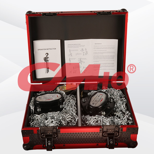 What rules do electric hoists need to follow when packing
